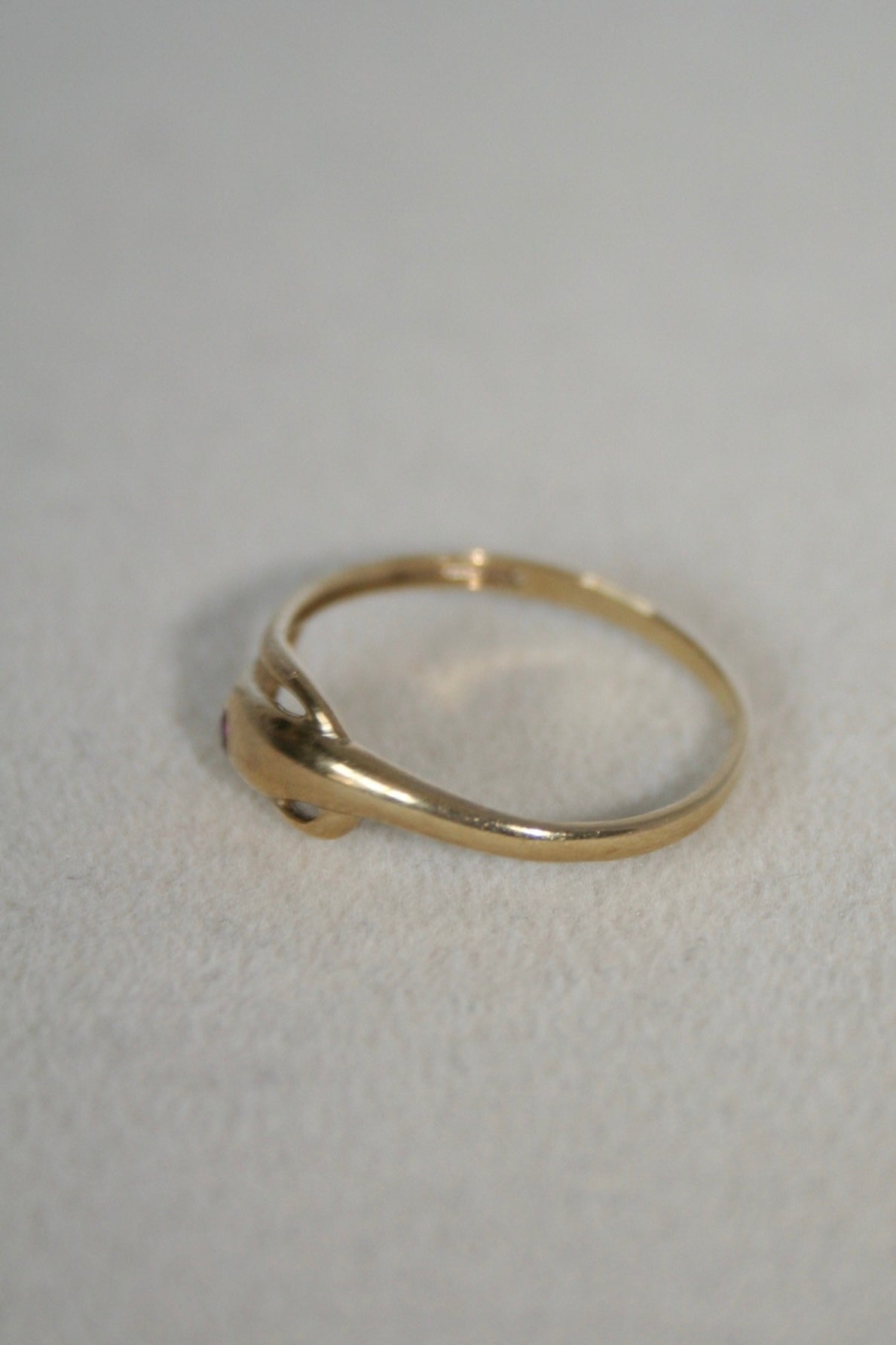 Refined 8K Gold Simulated Pink Spinel Ring