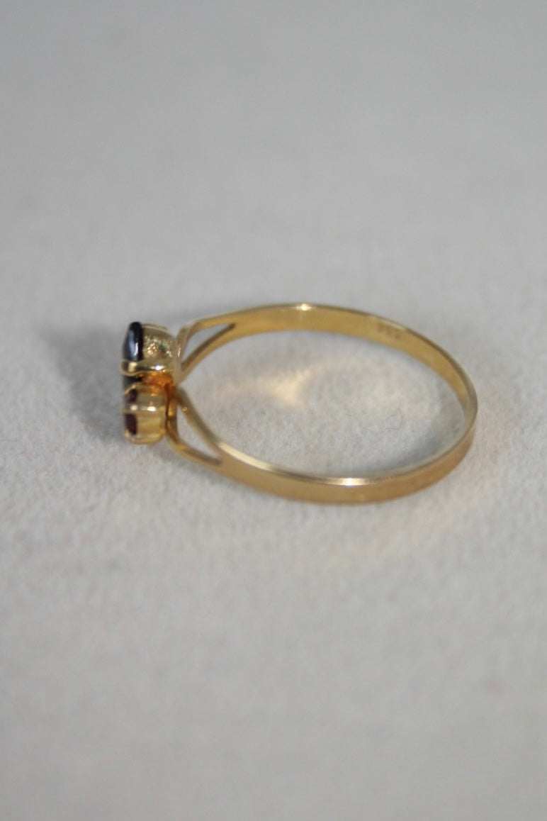 Estate 8K Gold Ring with Deep Red Garnets