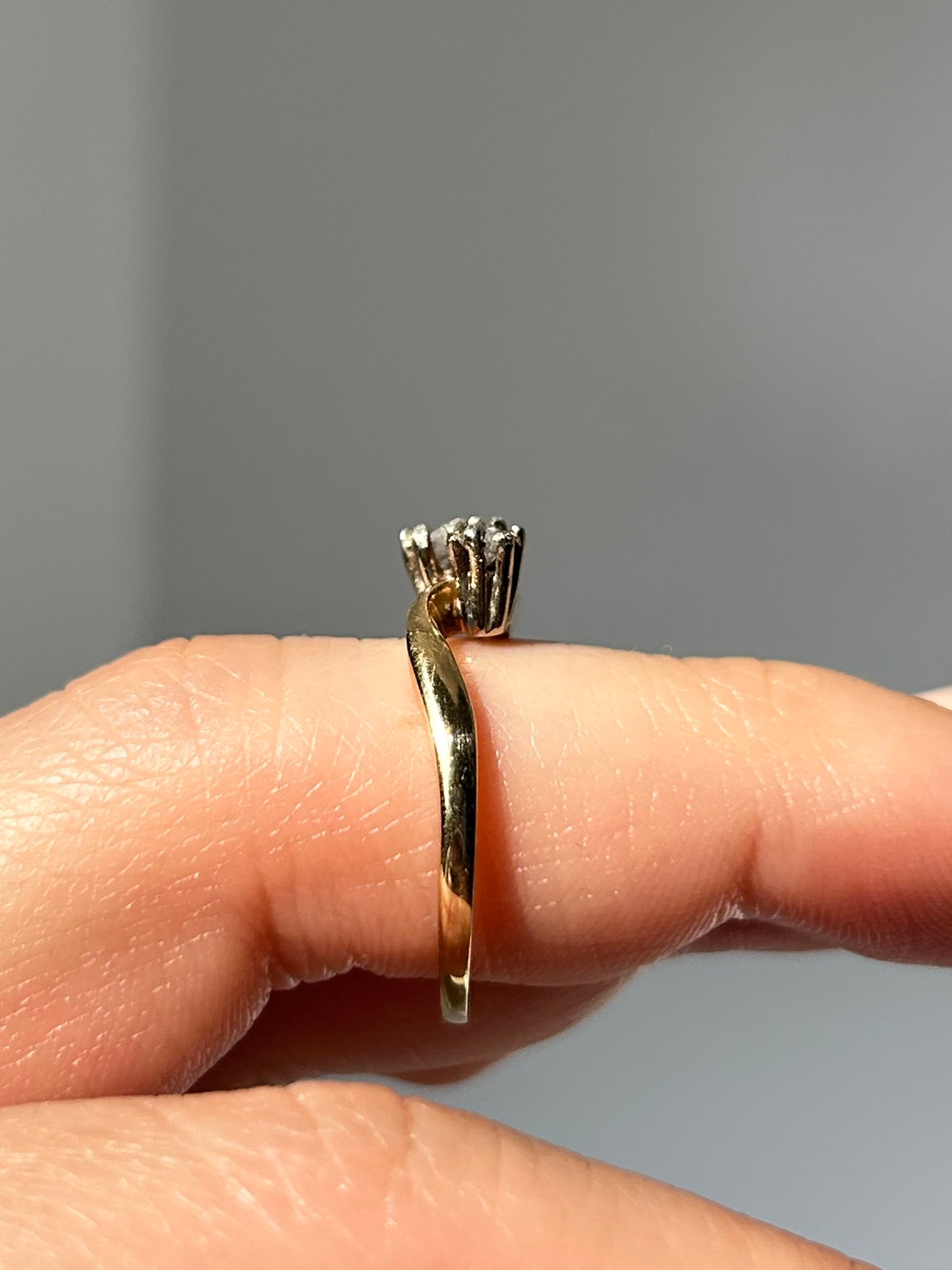 Vintage Toi et Moi Ring in 14k Gold with Diamonds