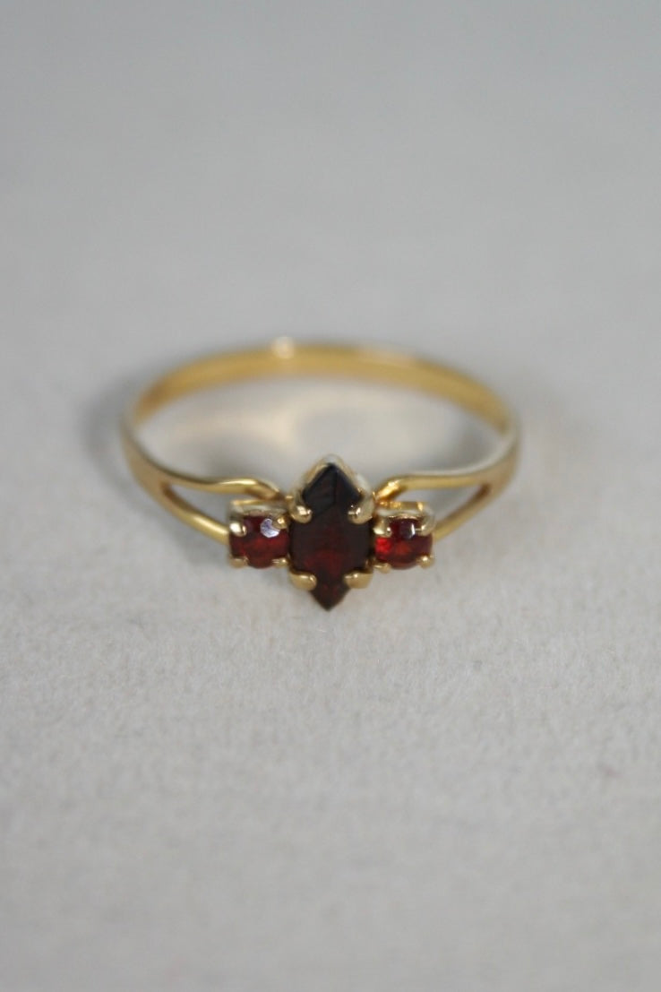 Estate 8K Gold Ring with Deep Red Garnets