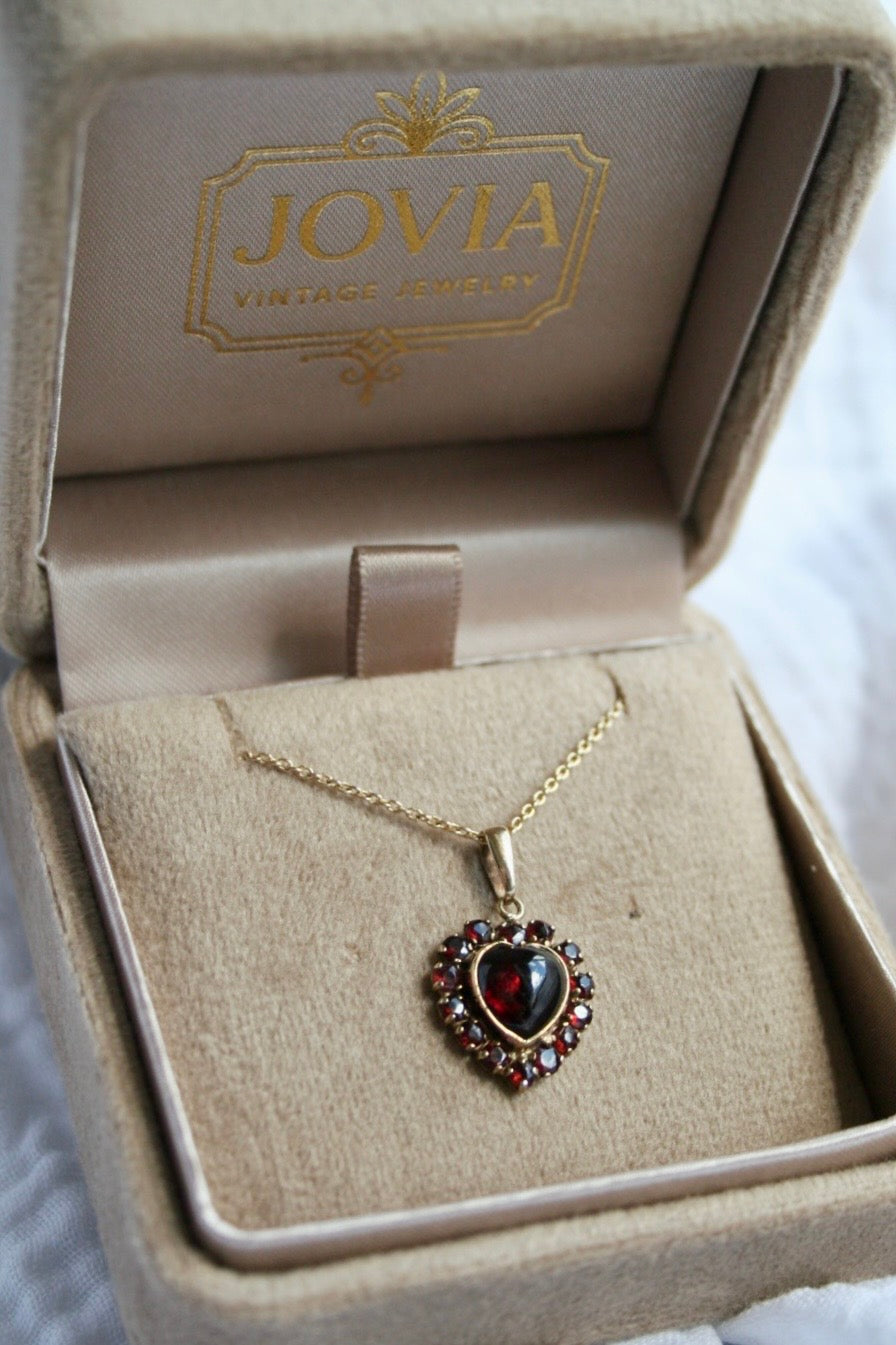 RED VELVET Charm
