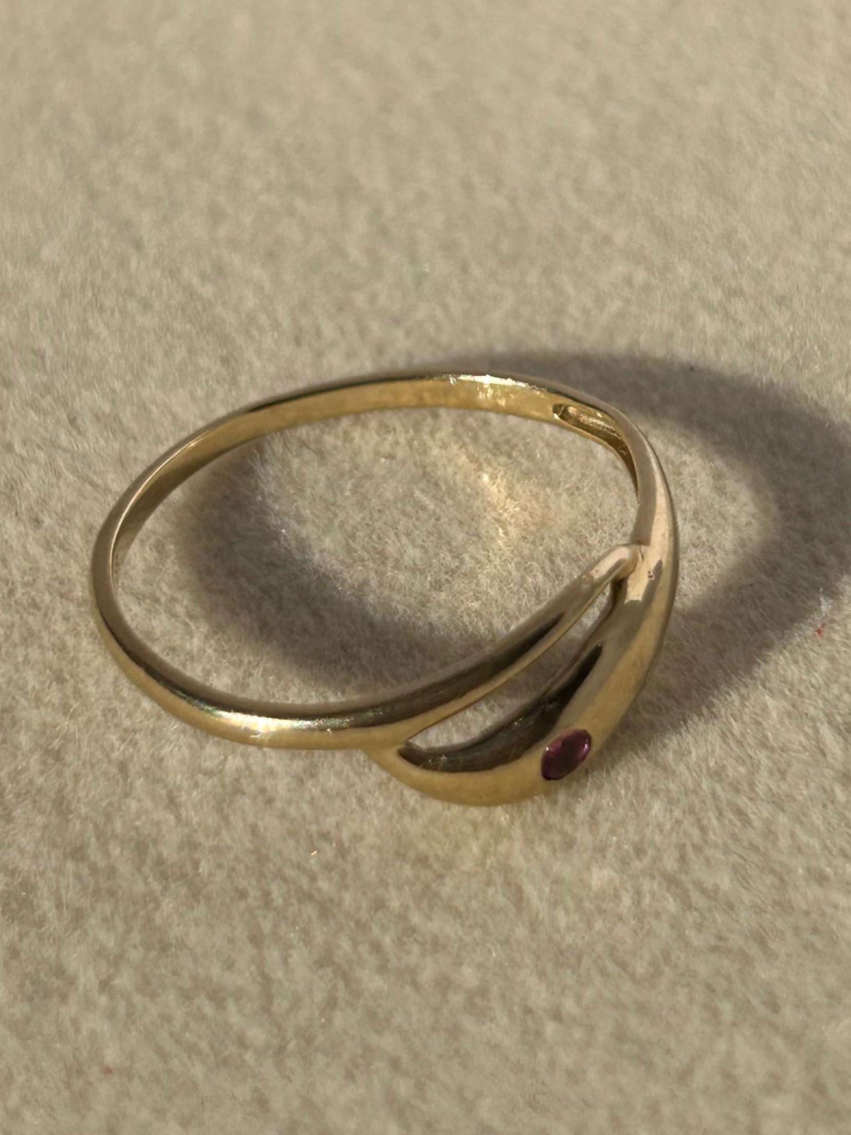 Refined 8K Gold Simulated Pink Spinel Ring