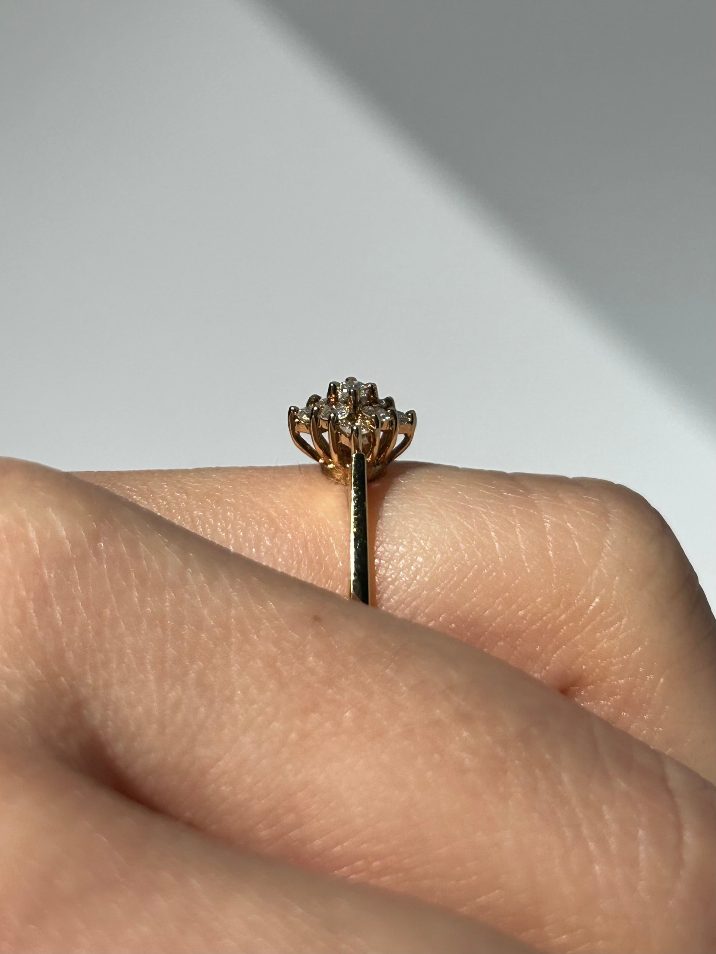 Vintage Diamond Flower Ring in 14k Gold