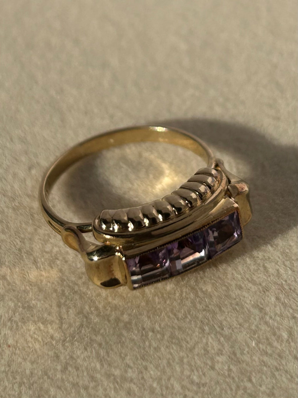 Art-Deco inspired 8K Gold Amethyst Trilogy Ring
