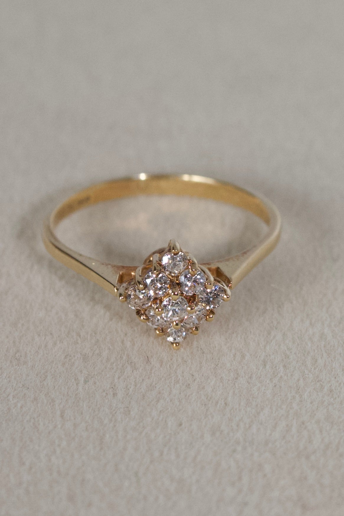 Vintage Diamond Flower Ring in 14k Gold