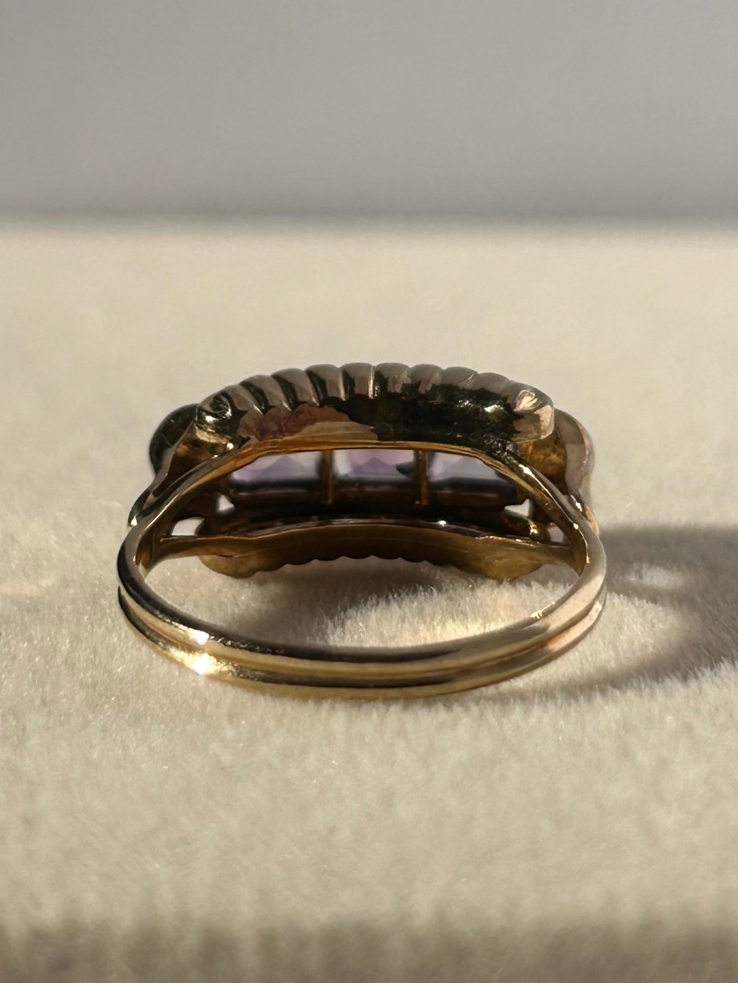 Art-Deco inspired 8K Gold Amethyst Trilogy Ring